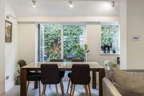 3 bedroom terraced house for sale, Matthews Street, London, SW11