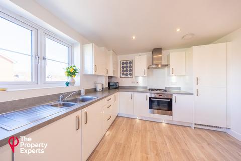 2 bedroom apartment for sale, Elm Drive, Woodley, RG5