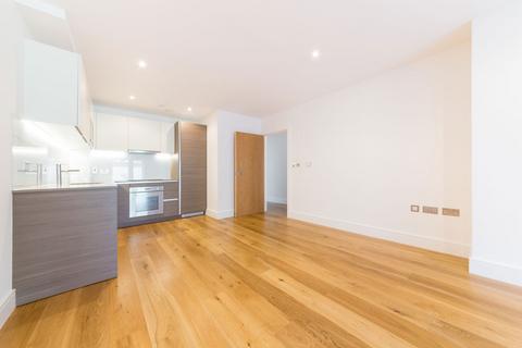 2 bedroom flat to rent, Silverworks Close, London NW9