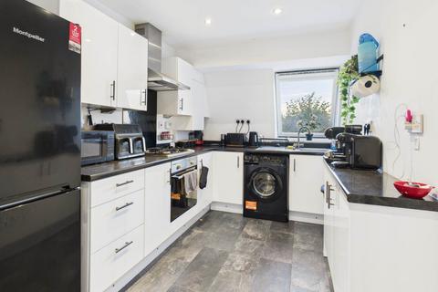 2 bedroom flat to rent, Dove House, Aylesbury HP19