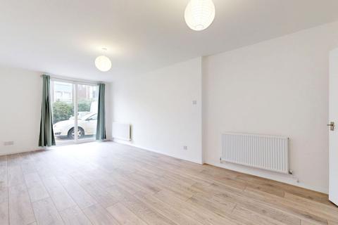 undefined, Flat 4, 43 Burlington Road, Tottenham, N17 9UF