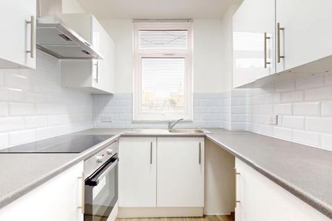 undefined, Flat 4, 43 Burlington Road, Tottenham, N17 9UF
