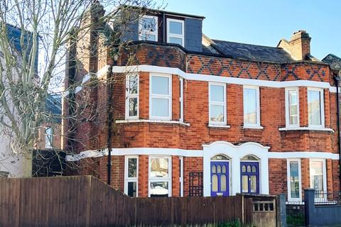 4 bedroom semi-detached house for sale, 740 Garratt Lane, Tooting, SW17 0NN