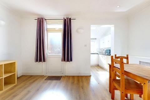4 bedroom semi-detached house for sale, 740 Garratt Lane, Tooting, SW17 0NN