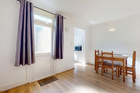 4 bedroom semi-detached house for sale, 740 Garratt Lane, Tooting, SW17 0NN