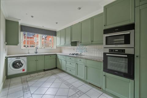 undefined, Chapel Square, Virginia Water