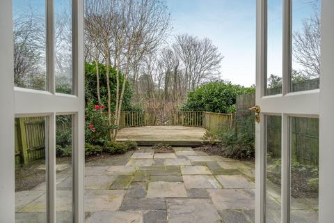 undefined, Chapel Square, Virginia Water