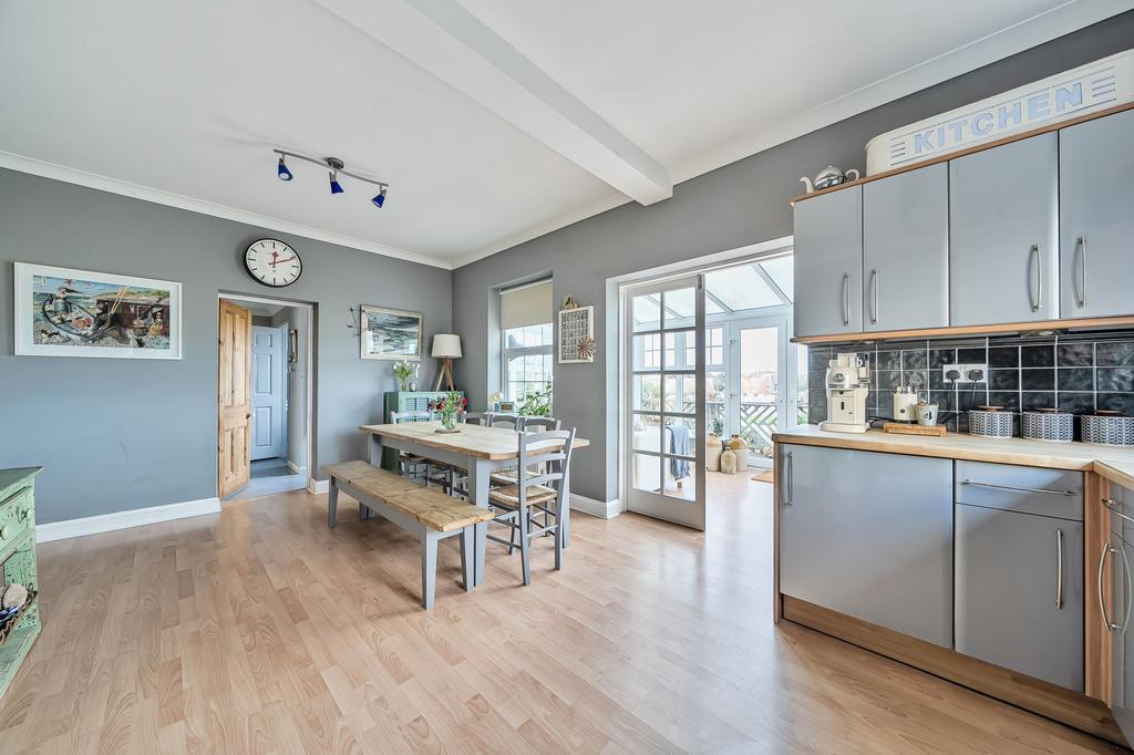 Kitchen/Breakfast Room