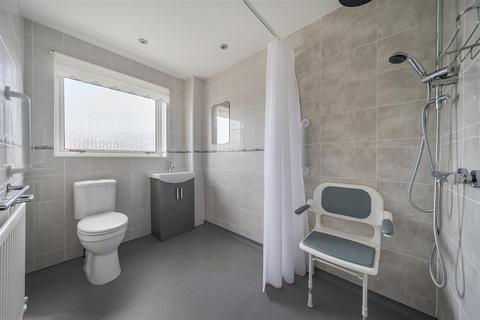 3 bedroom detached house for sale, Rutherford Close, Longwell Green, Bristol