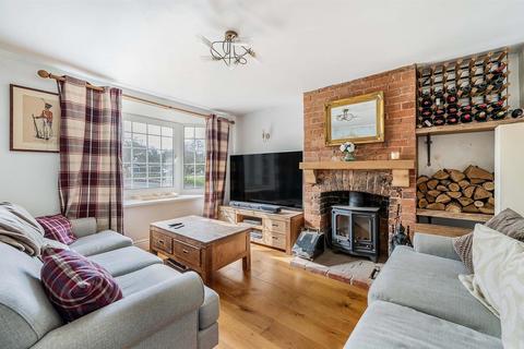 2 bedroom end of terrace house for sale, St. Mary Bourne, Andover