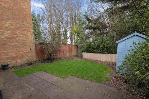 undefined, Alma Close, Woking GU21