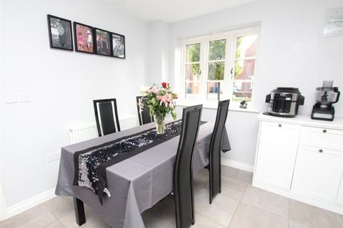 3 bedroom detached house for sale, Poppyfields Way, Northamptonshire NN13