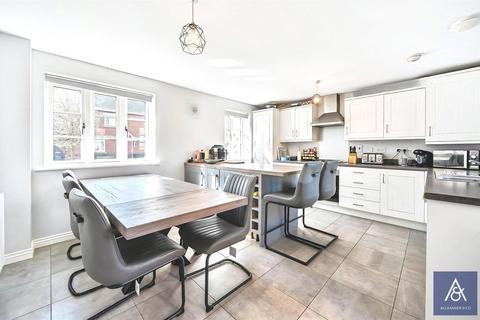 3 bedroom detached house for sale, Poppyfields Way, Northamptonshire NN13