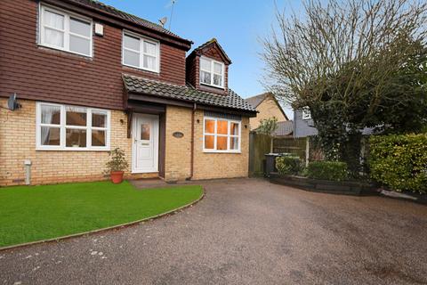 4 bedroom semi-detached house for sale, Abbots Court, Basildon, Essex, SS15