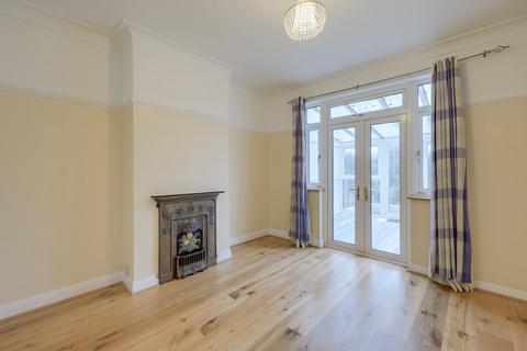 4 bedroom terraced house to rent, Pascoe Road, Hither Green, SE13