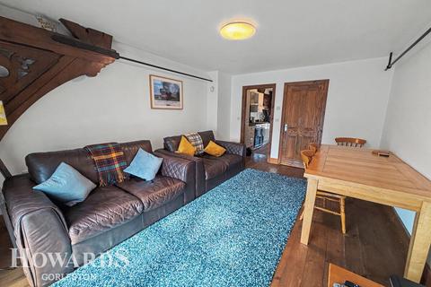 3 bedroom terraced house for sale, Garnham Road, Gorleston