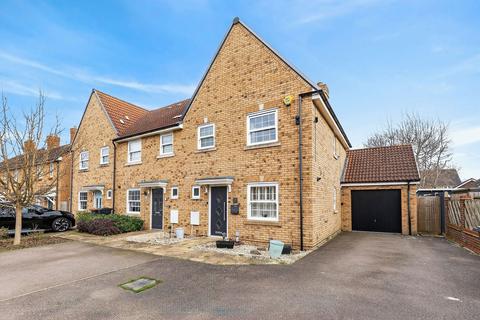 3 bedroom end of terrace house for sale, Ladybird Way, Wixams