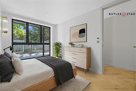 undefined, Queens Road, Buckhurst Hill