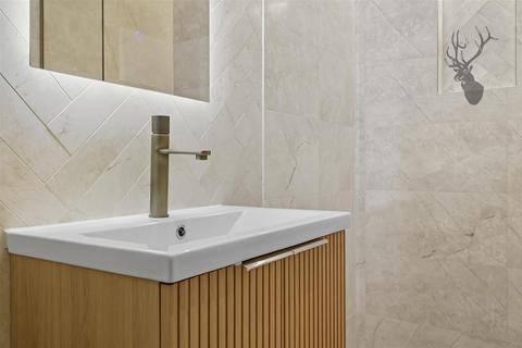 undefined, Queens Road, Buckhurst Hill