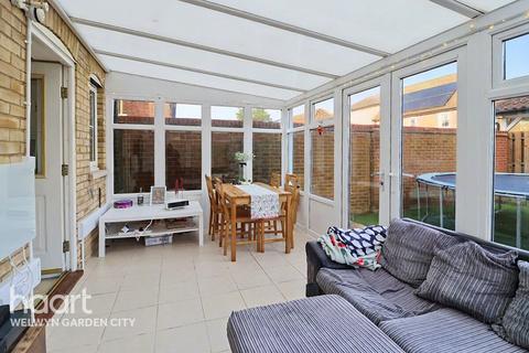 undefined, Fillingham Way, Hatfield