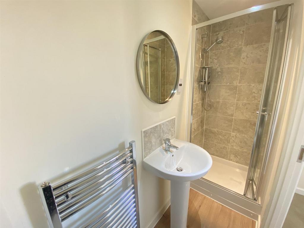 Bed 2 Ensuite