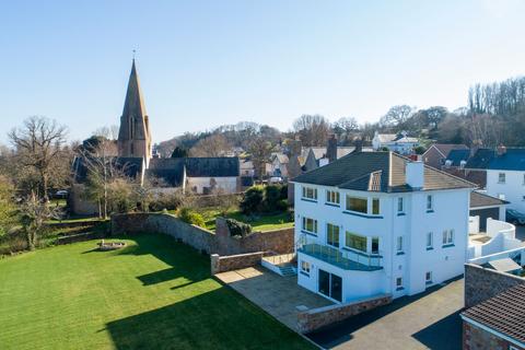 4 bedroom detached house for sale, Le Jardin, Grouville