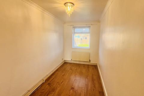 undefined, Lewins Way, SLOUGH