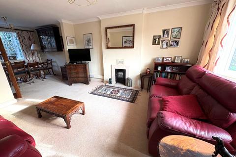 4 bedroom detached house for sale, Shady Nook, Farnham, Surrey, GU9