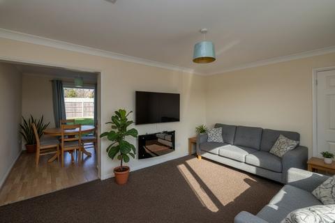 3 bedroom end of terrace house for sale, Troutbeck Way, New Rossington, DN11