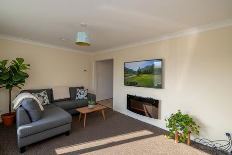 3 bedroom end of terrace house for sale, Troutbeck Way, New Rossington, DN11