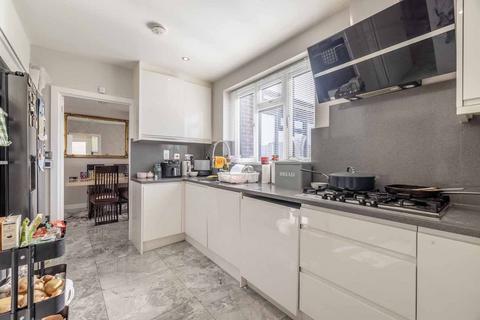 3 bedroom semi-detached house for sale, Farnham Royal SL2