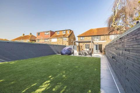 undefined, Farnham Royal SL2