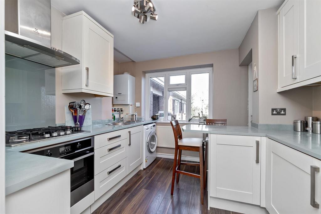 35 Queens Court-28.jpg
