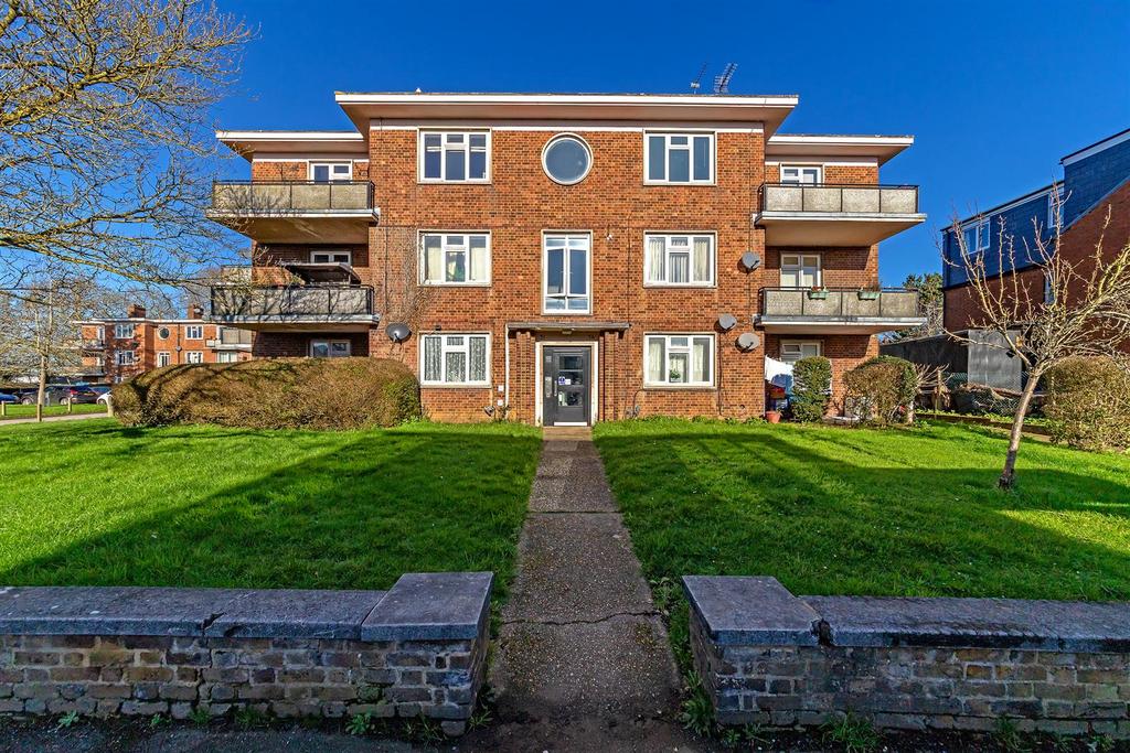 35 Queens Court-8.jpg