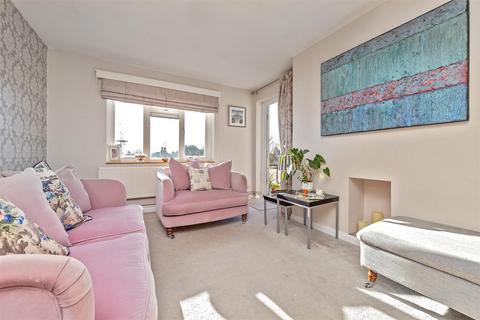 2 bedroom apartment to rent, Hatfield Road, St. Albans