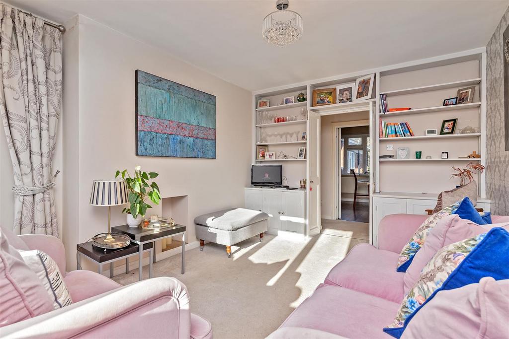 35 Queens Court-25.jpg