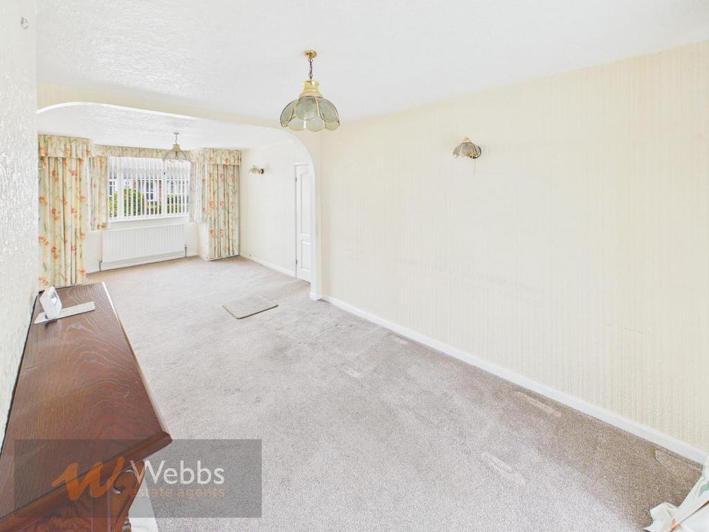 CAM04932 G0-PR0152-STILL024.jpg
