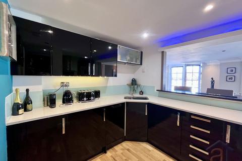 2 bedroom apartment for sale, Promenade, Southport, PR9 0EF
