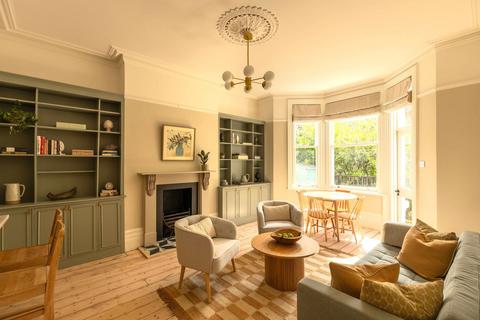 2 bedroom flat for sale, Montacute Gardens, Tunbridge Wells, TN4