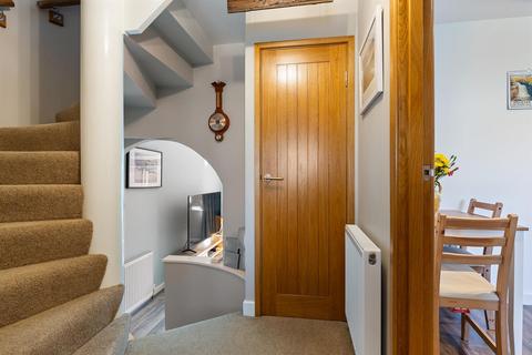 3 bedroom semi-detached house for sale, Warneford Road, Huddersfield