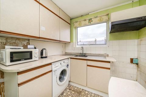 undefined, Woodbine Close, Twickenham TW2