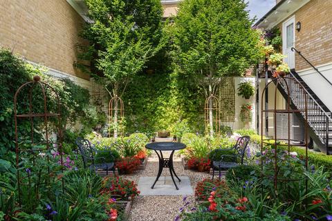 4 bedroom detached house for sale, Wadebridge Lane, Poundbury, Dorchester