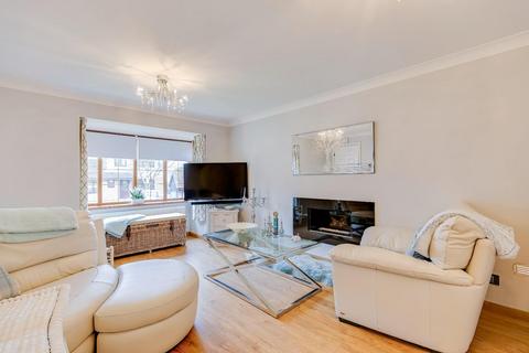 undefined, 2 Priory Gardens, Barry, CF63 1FH