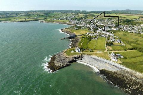 undefined, Ffordd Seiriol, Moelfre, Isle of Anglesey, LL72