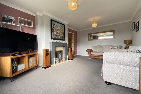 3 bedroom detached house for sale, West Garth, Cayton, YO11