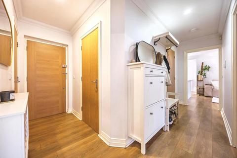 2 bedroom flat for sale, Hayes Lane, Kenley, CR8