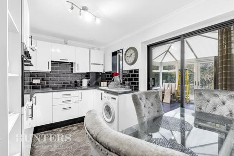2 bedroom semi-detached house for sale, Bottomfield Close, Oldham