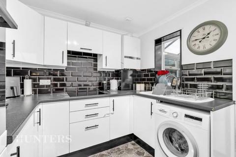 2 bedroom semi-detached house for sale, Bottomfield Close, Oldham
