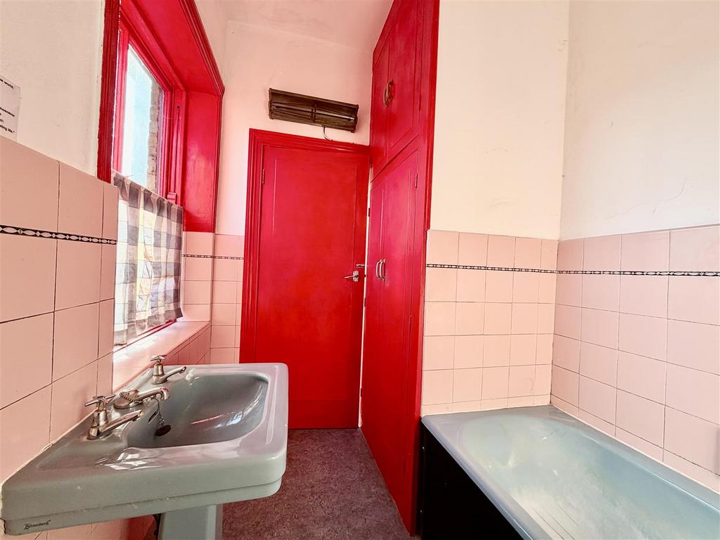 Family bathroom