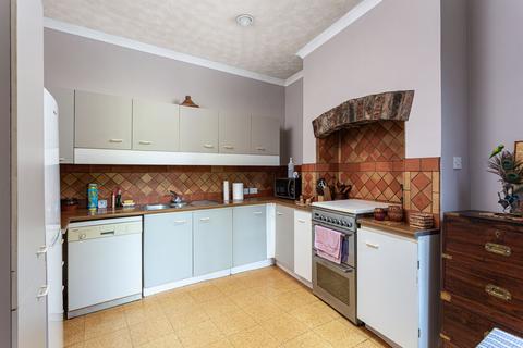 5 bedroom end of terrace house for sale, North Parade, York, YO30